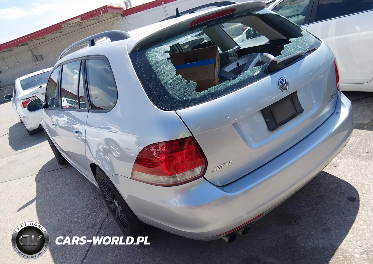 2012 Volkswagen Jetta Sportwagen 2.5L S VIN:3VWKP7AJ1CM633366 - 3
