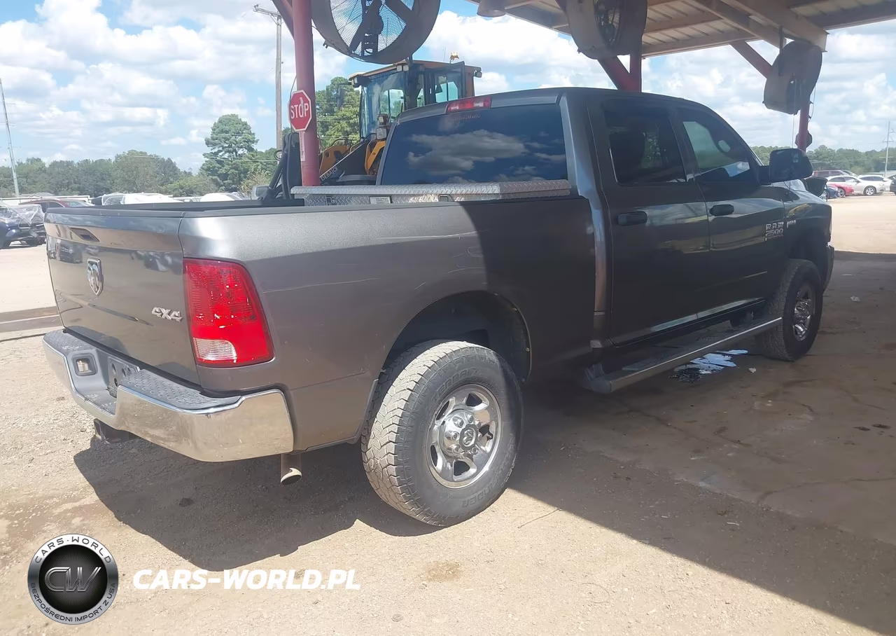 2013 Ram 2500 Tradesman VIN:3C6TR5CTXDG608008 - 4