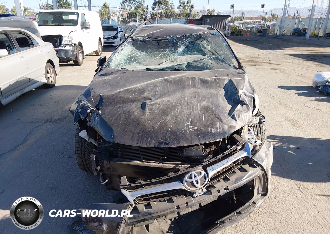 2016 Toyota Camry Le VIN:4T1BF1FK3GU206160 - 18