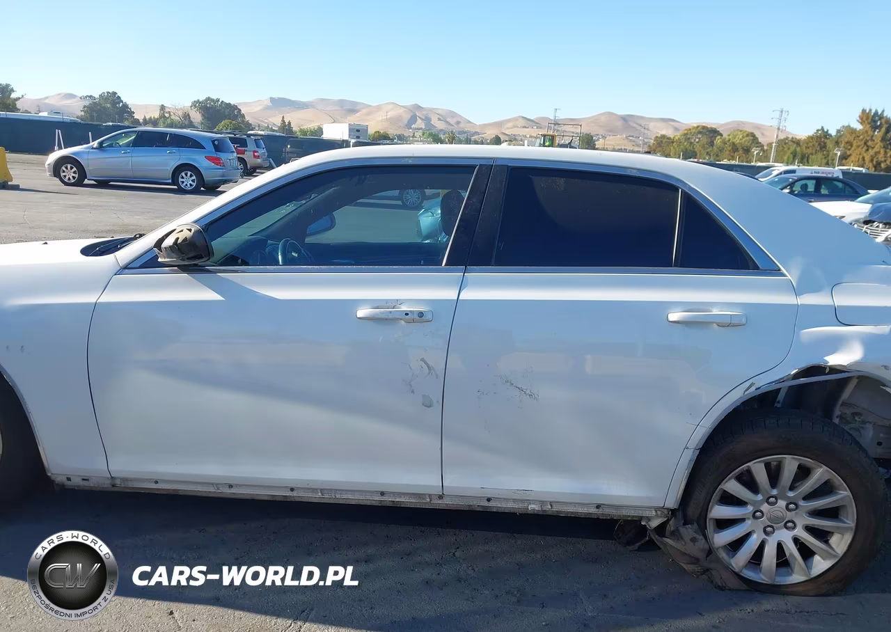 2014 Chrysler 300 VIN:2C3CCAAG0EH383029 - 14