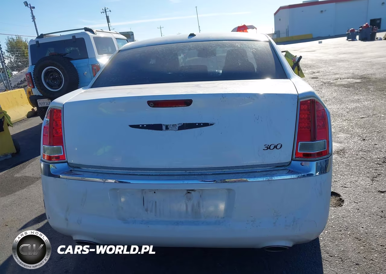 2014 Chrysler 300 VIN:2C3CCAAG0EH383029 - 16