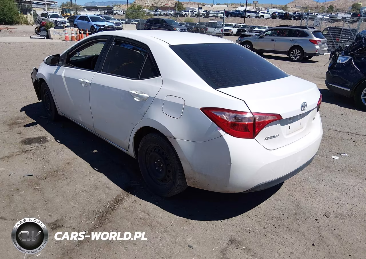 2019 Toyota Corolla Le VIN:2T1BURHE5KC224746 - 3