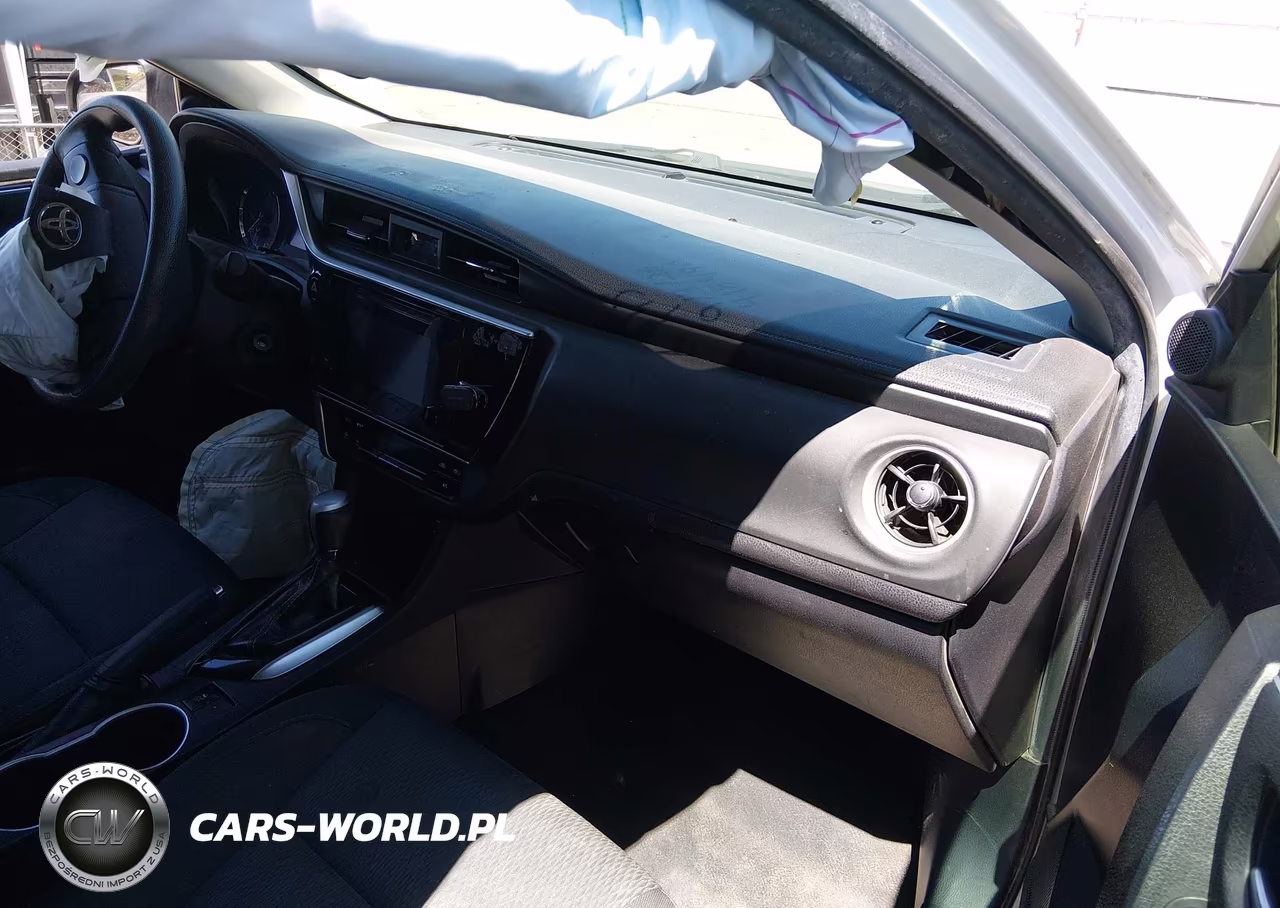 2019 Toyota Corolla Le VIN:2T1BURHE5KC224746 - 5