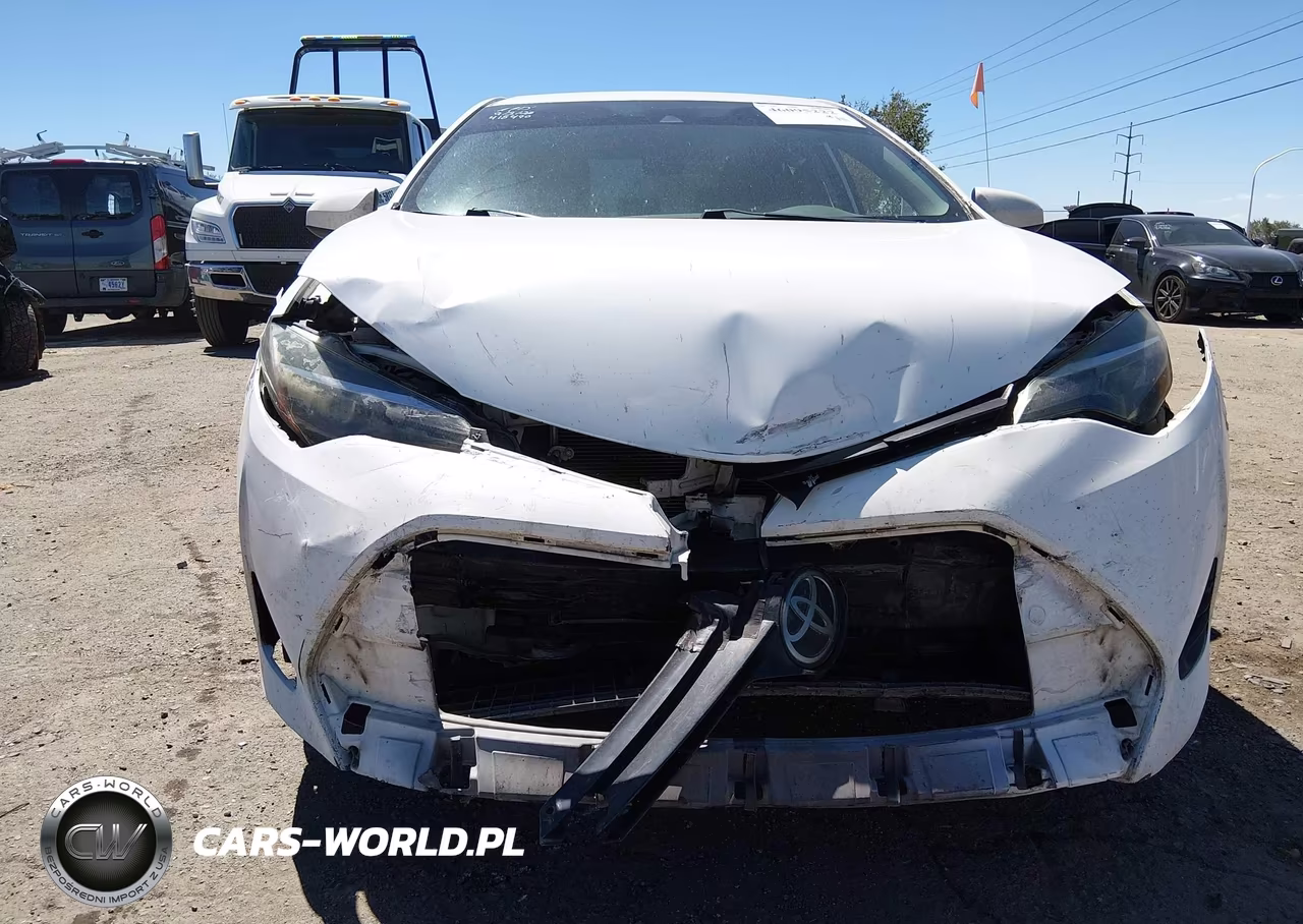 2019 Toyota Corolla Le VIN:2T1BURHE5KC224746 - 6