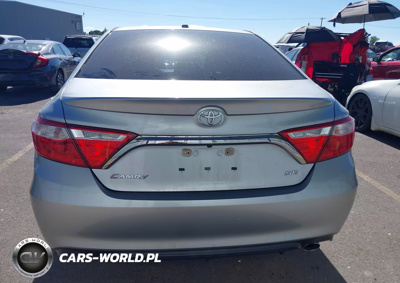 2015 Toyota Camry Se VIN:4T1BF1FK6FU102129 - 17