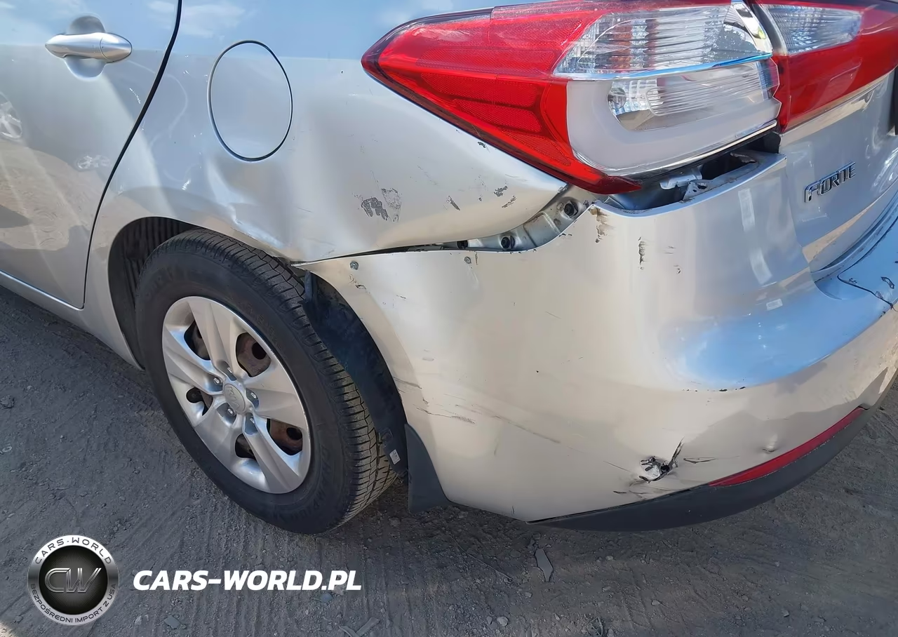 2015 Kia Forte Lx VIN:KNAFK4A6XF5261546 - 6