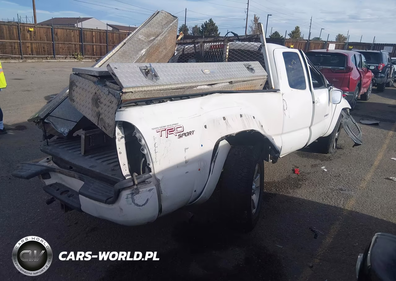 2006 Toyota Tacoma Base V6 VIN:5TEUU42N86Z286324 - 4