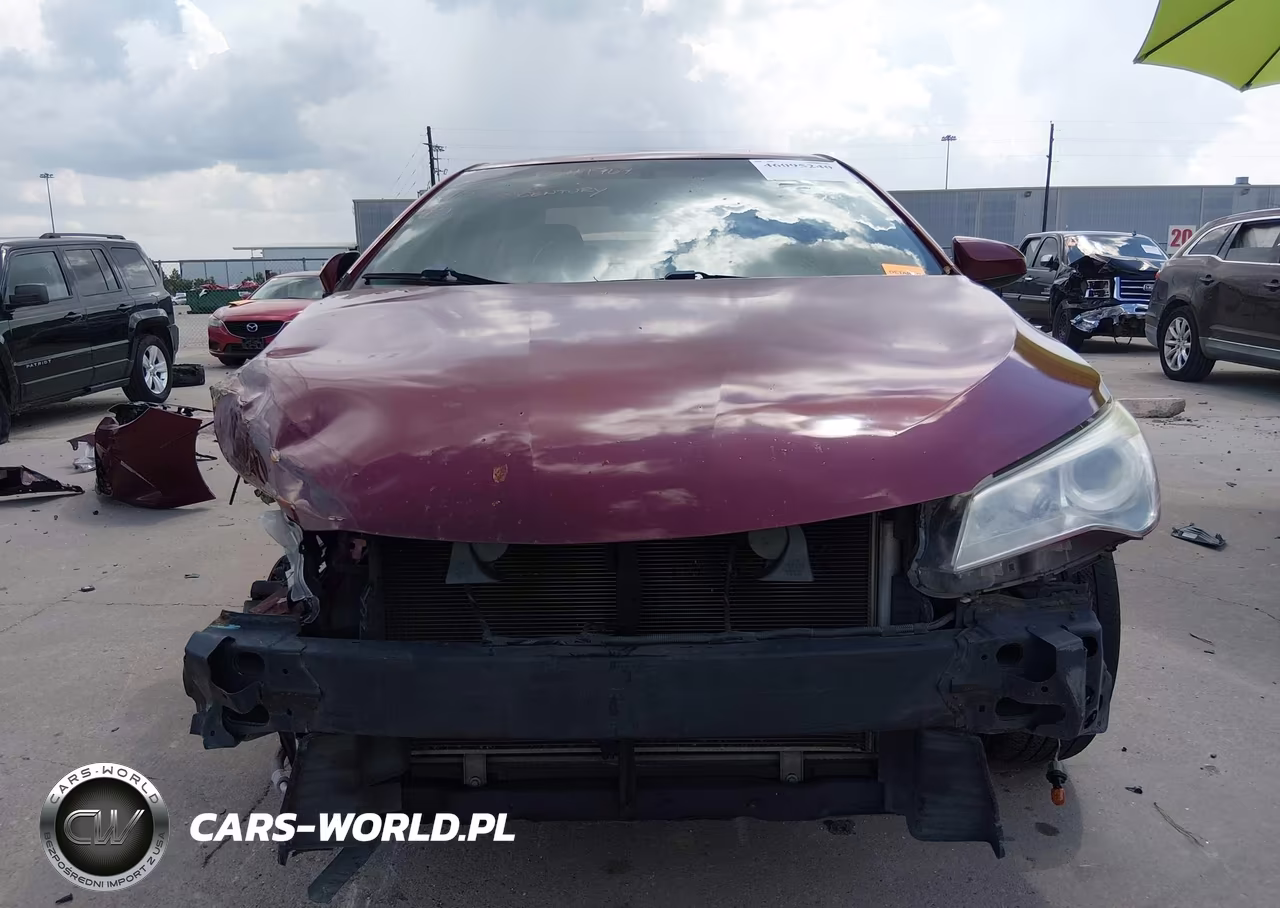 2015 Toyota Camry Le VIN:4T1BF1FK1FU935997 - 12