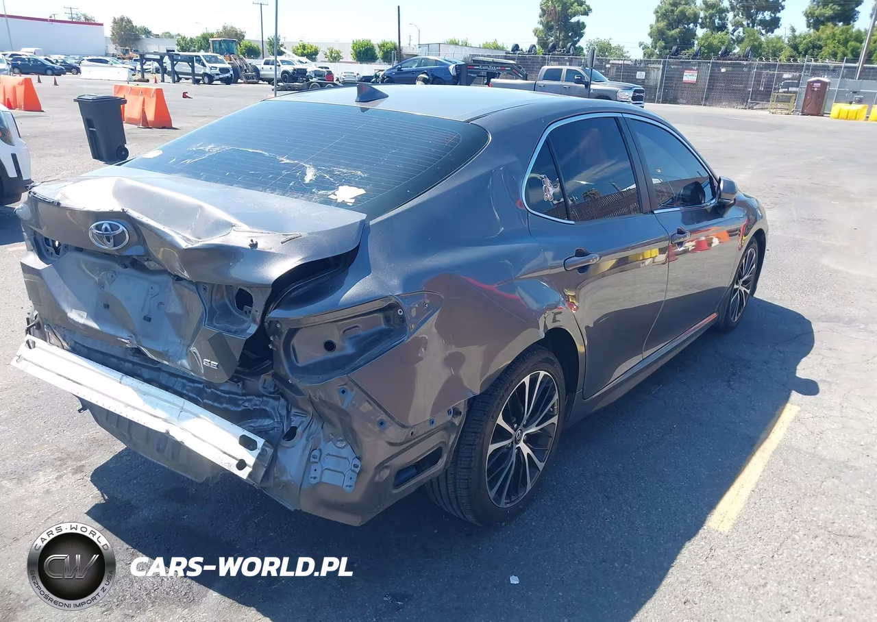 2019 Toyota Camry Se VIN:4T1B11HK3KU790662 - 4