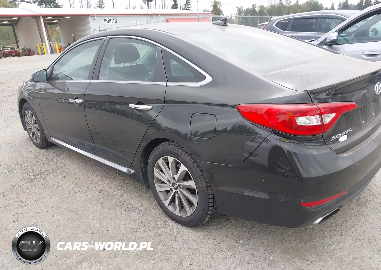 2015 Hyundai Sonata Sport VIN:5NPE34AF9FH086394 - 3