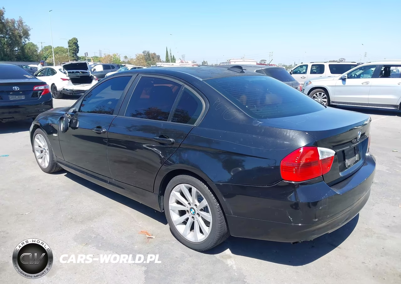 2011 BMW 328I VIN:WBAPH7G54BNN06662 - 3