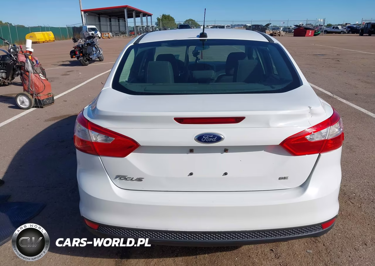2014 Ford Focus Se VIN:1FADP3F2XEL403860 - 16