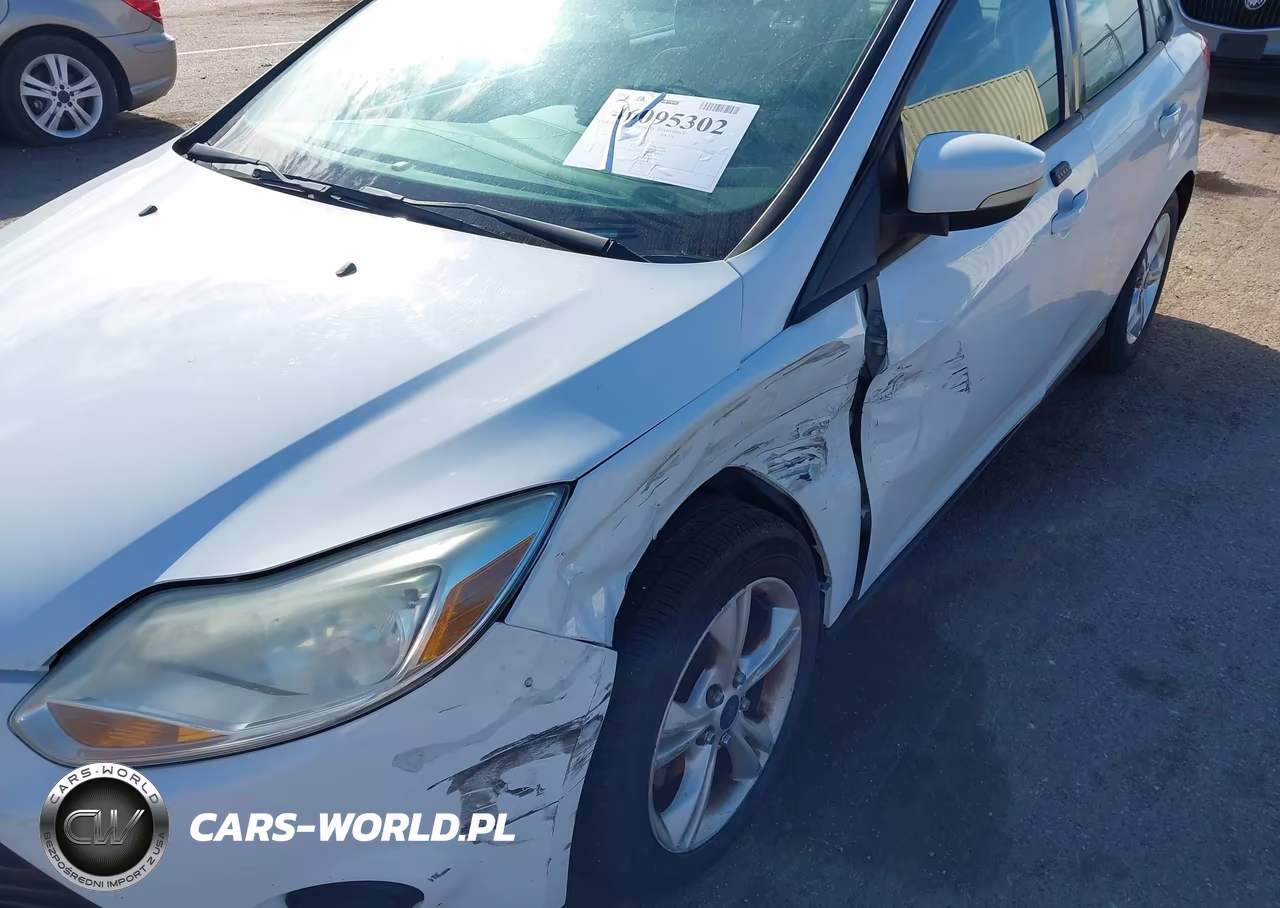 2014 Ford Focus Se VIN:1FADP3F2XEL403860 - 6