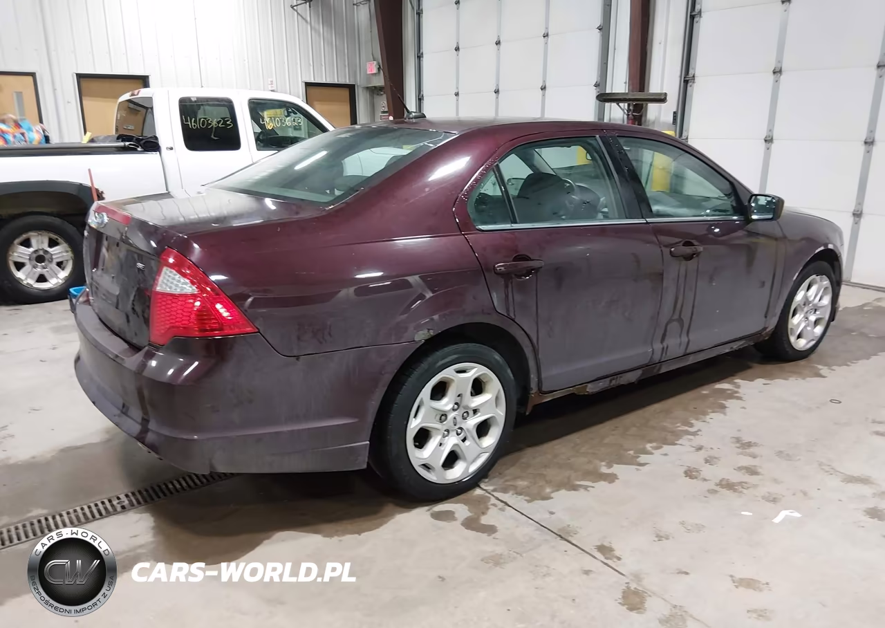 2011 Ford Fusion Se VIN:3FAHP0HA5BR298792 - 4