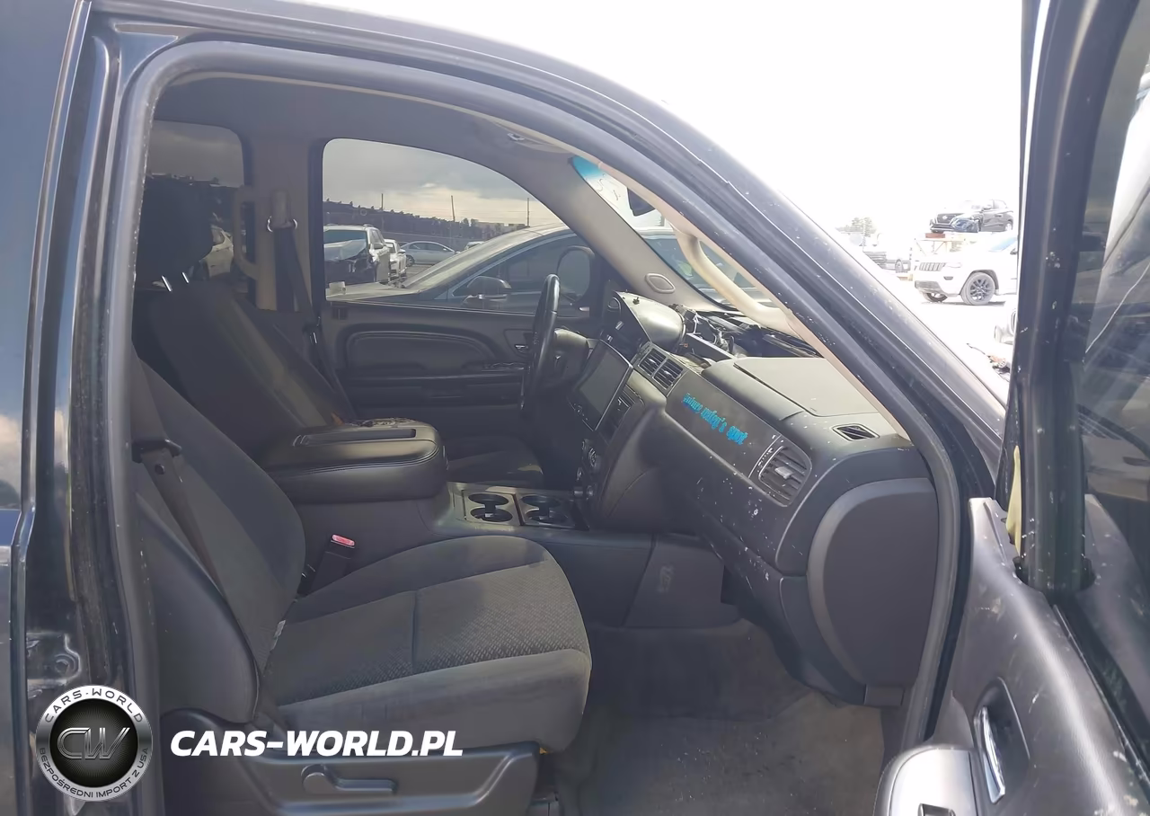 2007 Chevrolet Tahoe Ls VIN:1GNFC13C37R301646 - 5