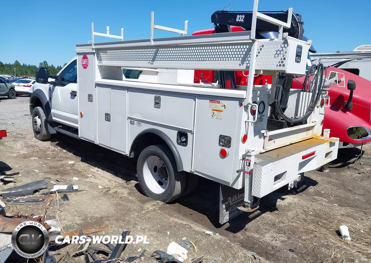 2022 Ford F-550 Chassis Xl VIN:1FDUF5GN1NEC91807 - 3