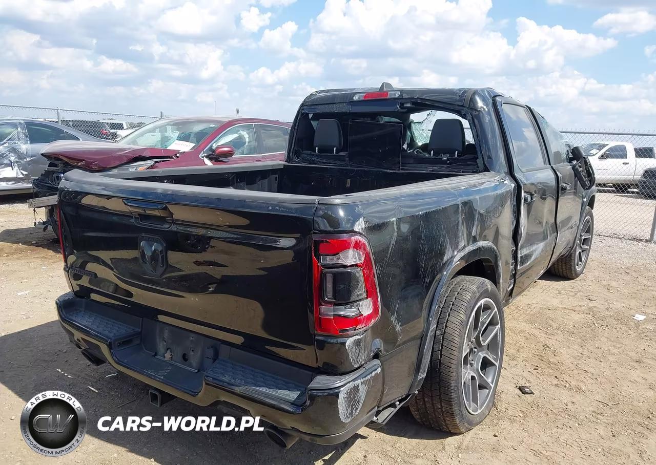 2019 Ram 1500 Laramie 4X2 5'7 Box VIN:1C6RREJT9KN798210 - 4