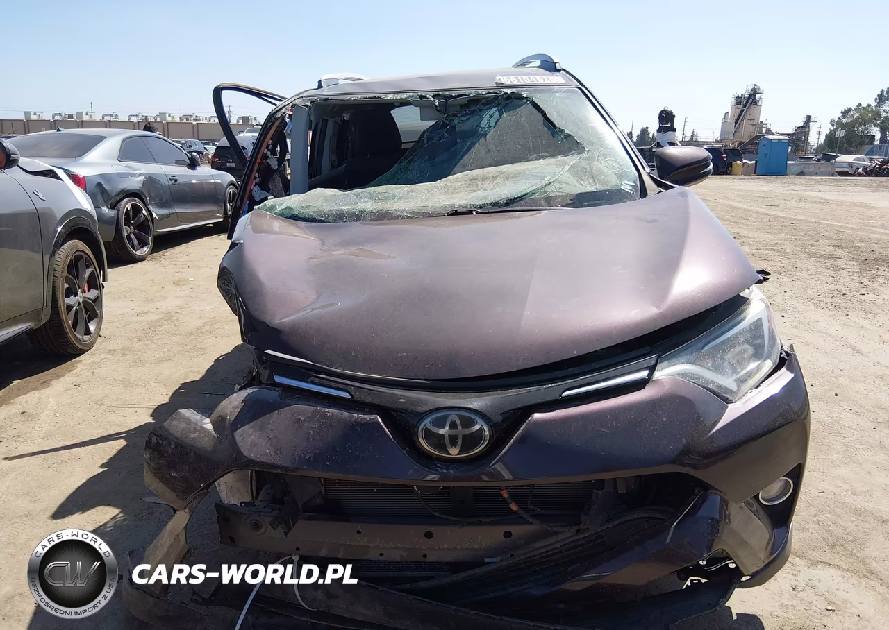 2018 Toyota Rav4 Xle VIN:2T3RFREVXJW765826 - 11