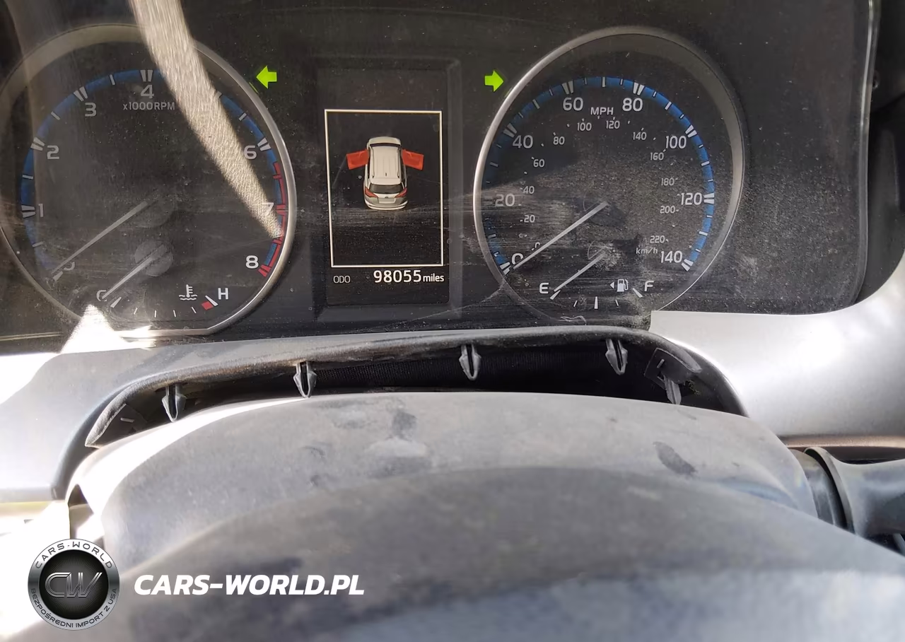 2018 Toyota Rav4 Xle VIN:2T3RFREVXJW765826 - 7