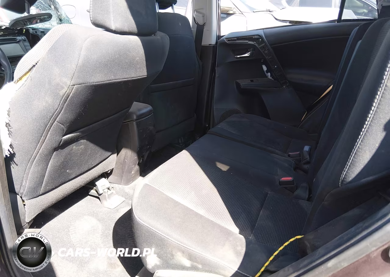 2018 Toyota Rav4 Xle VIN:2T3RFREVXJW765826 - 8