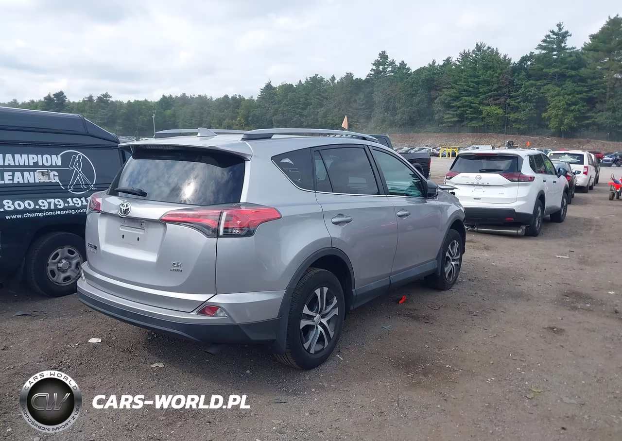 2017 Toyota Rav4 Le VIN:2T3BFREVXHW595334 - 4