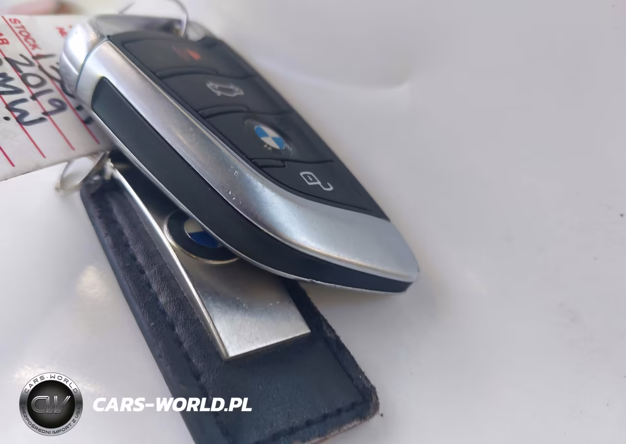 2019 BMW 330I VIN:WBA5R1C59KAK12026 - 11