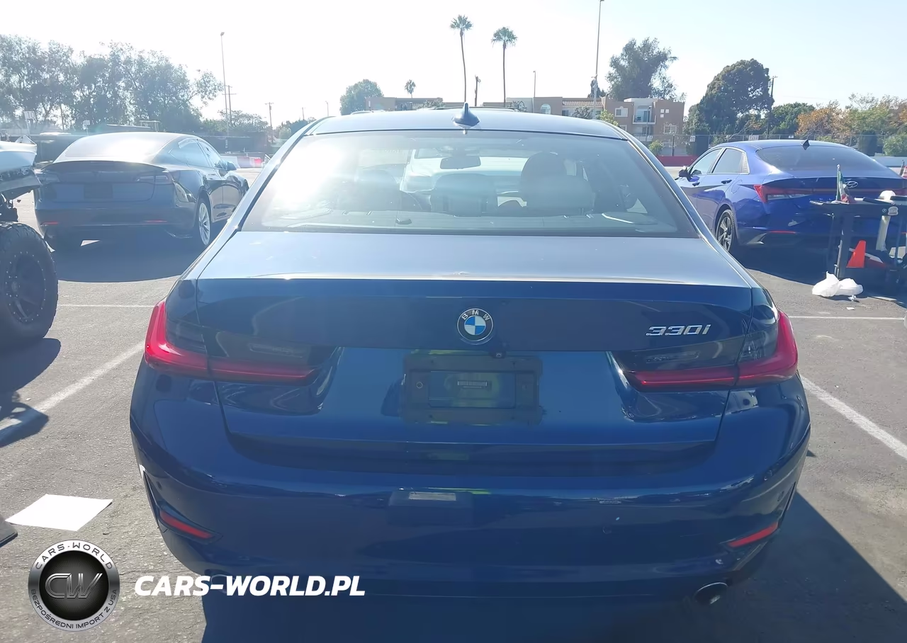 2019 BMW 330I VIN:WBA5R1C59KAK12026 - 16