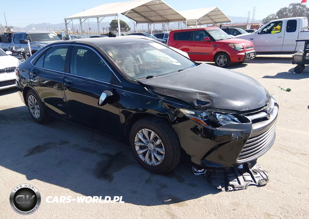 2015 Toyota Camry Le