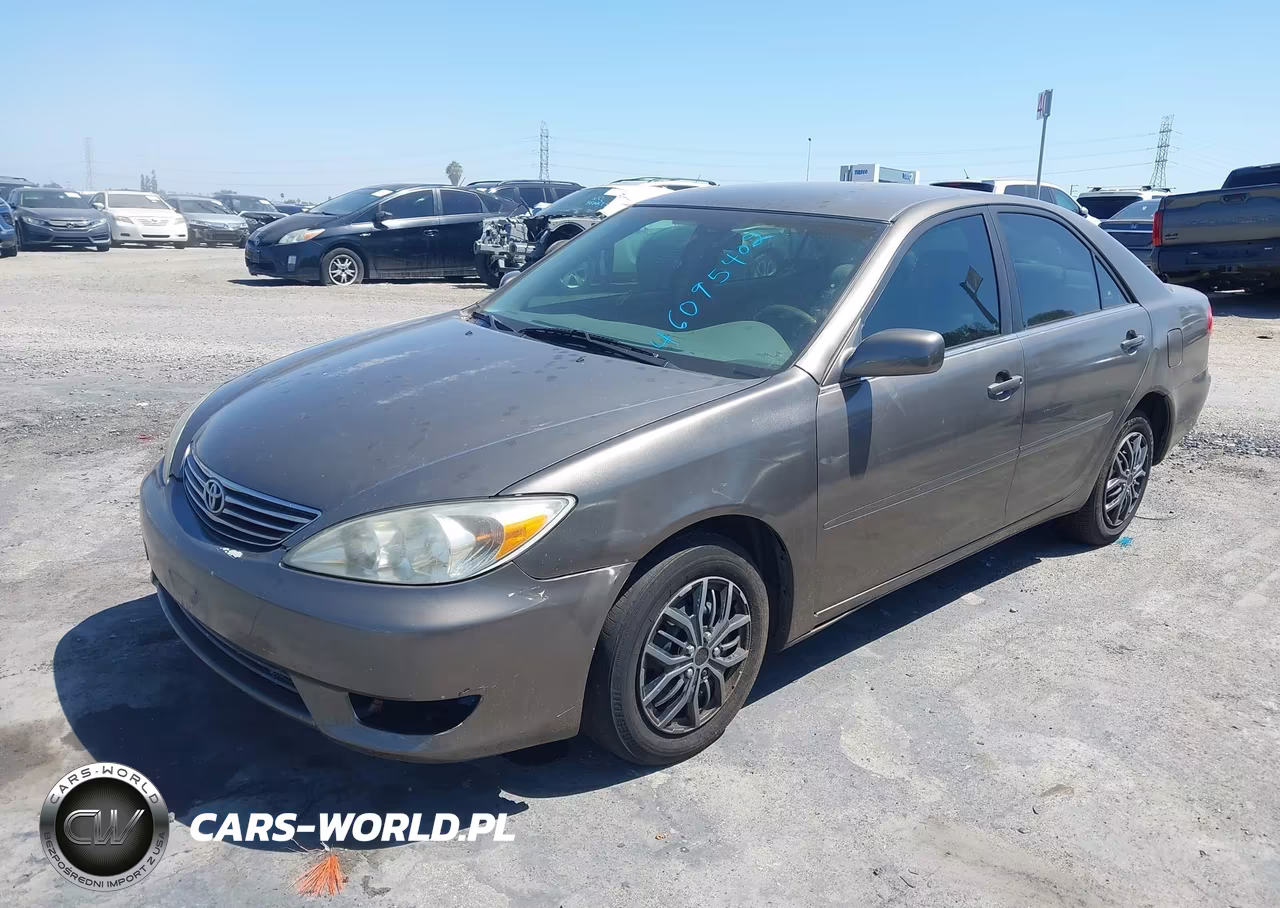 2004 Toyota Camry Le VIN:4T1BE32KX4U795496 - 2