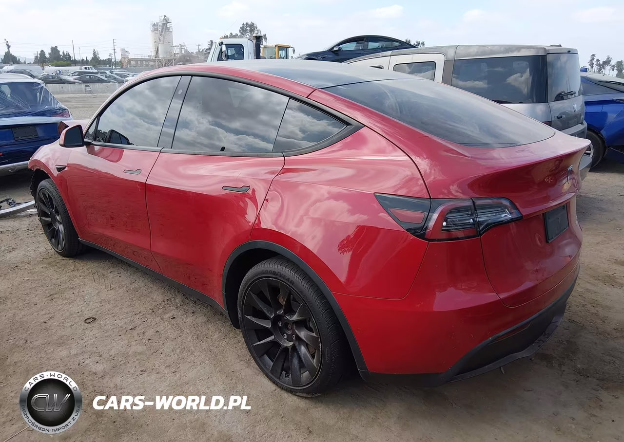 2020 Tesla Model Y Long Range Dual Motor All-Wheel Drive-Performance Dual Motor All-Wheel Drive VIN:5YJYGDEF4LF003699 - 3