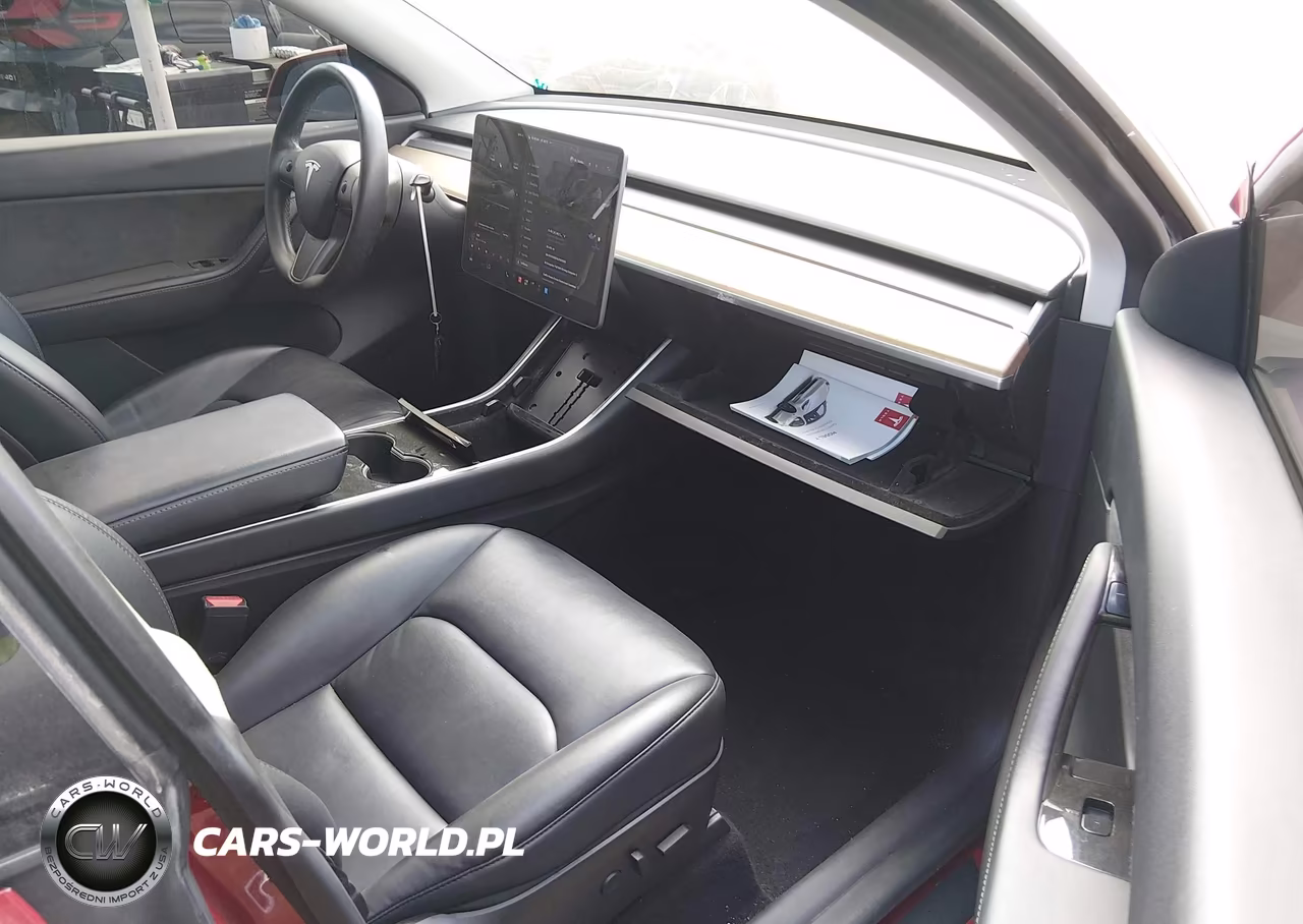 2020 Tesla Model Y Long Range Dual Motor All-Wheel Drive-Performance Dual Motor All-Wheel Drive VIN:5YJYGDEF4LF003699 - 5