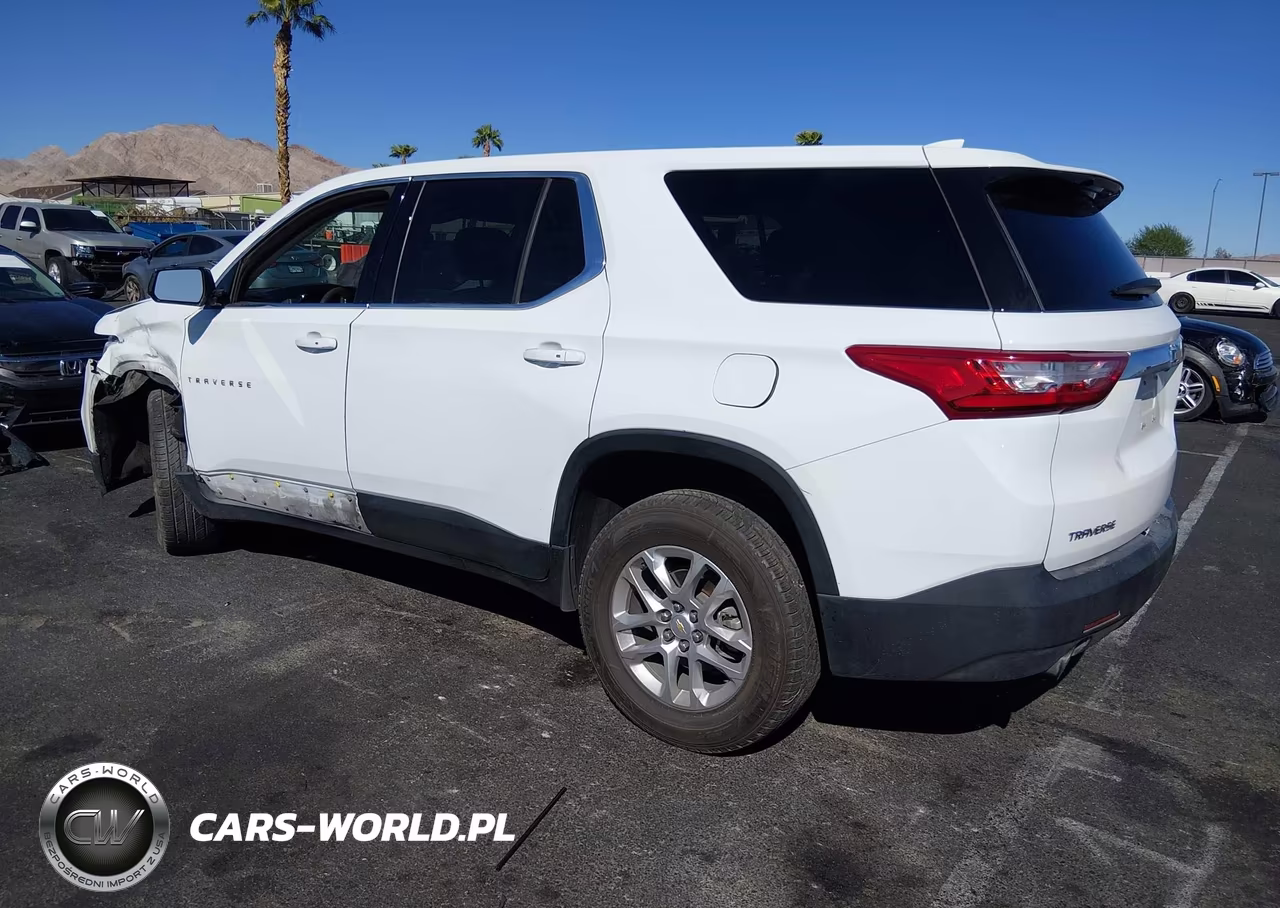 2019 Chevrolet Traverse Ls VIN:1GNERFKW8KJ181076 - 3