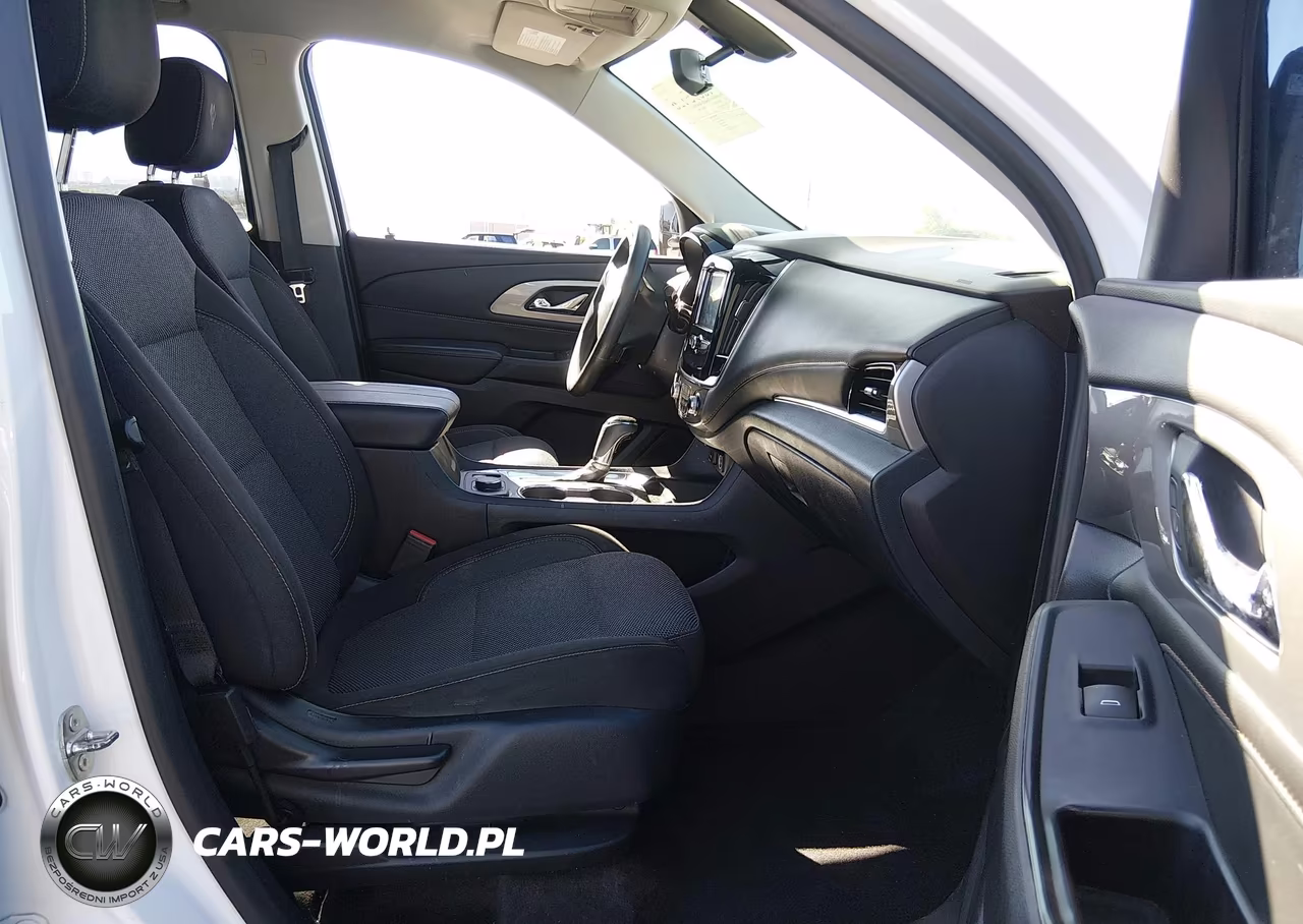 2019 Chevrolet Traverse Ls VIN:1GNERFKW8KJ181076 - 5