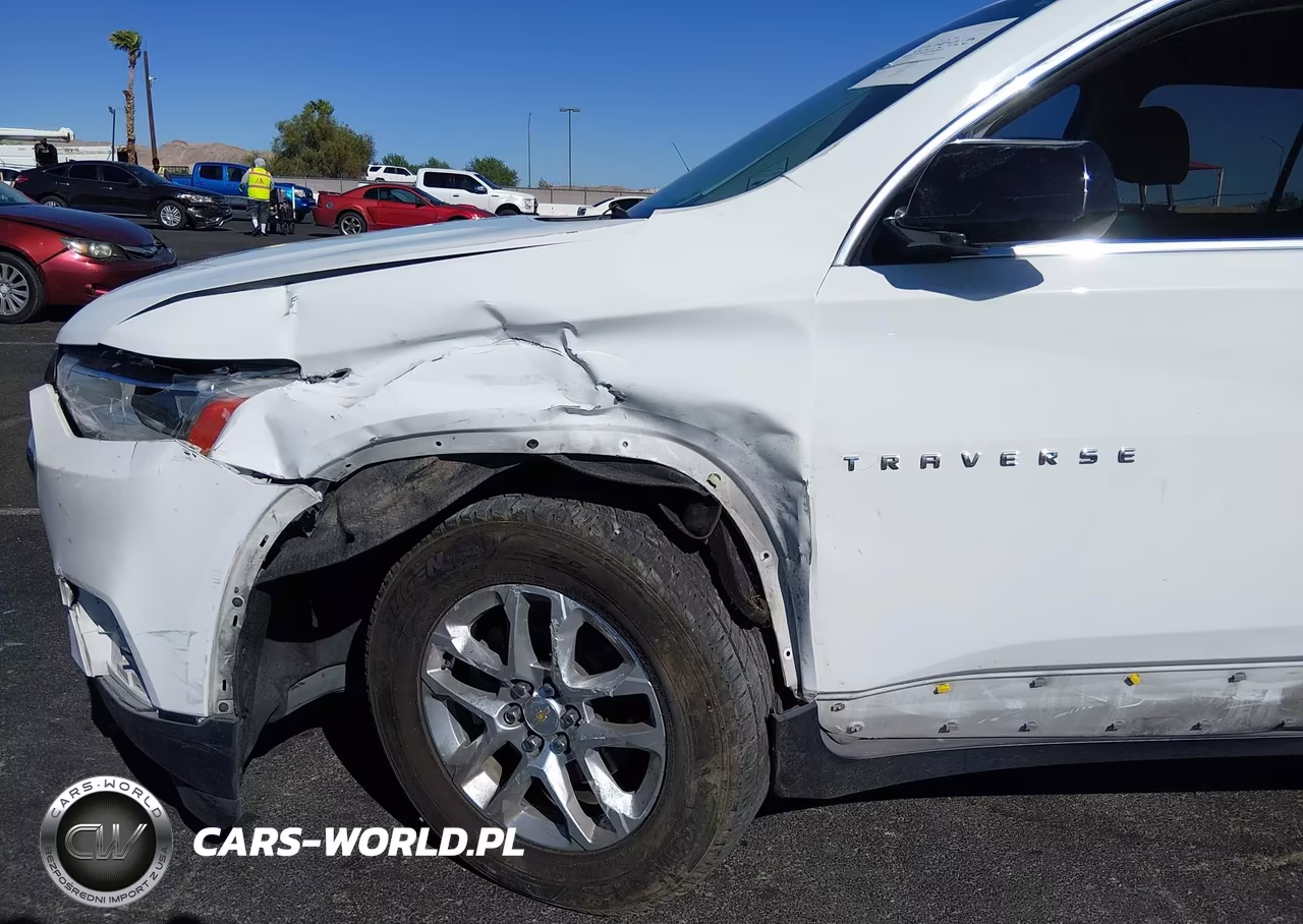 2019 Chevrolet Traverse Ls VIN:1GNERFKW8KJ181076 - 6