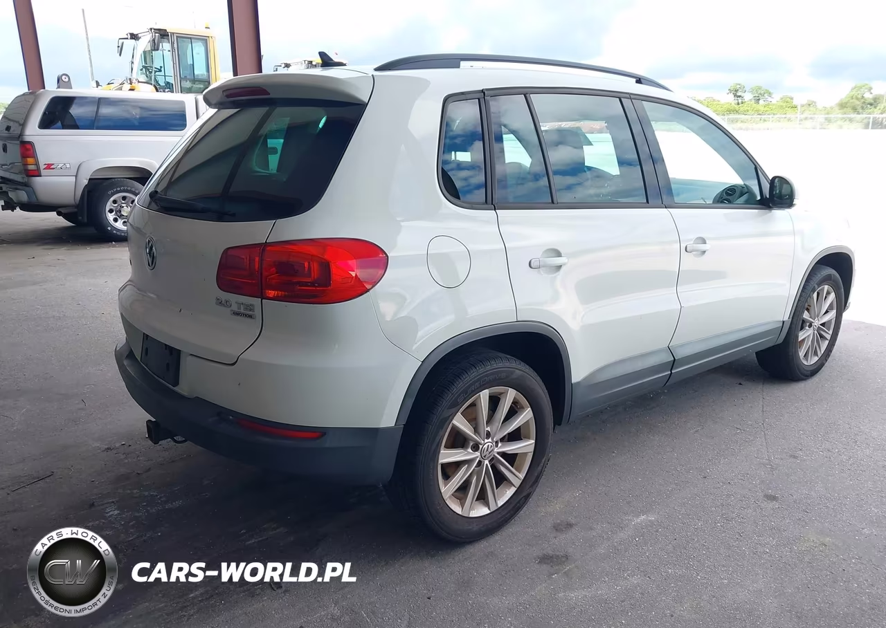 2015 Volkswagen Tiguan Se VIN:WVGBV7AX3FW504042 - 4