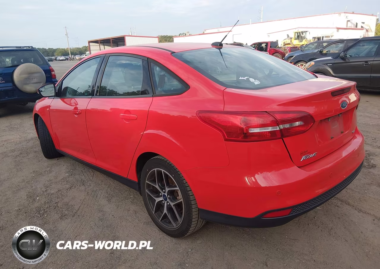 2017 Ford Focus Sel VIN:1FADP3H28HL248842 - 3