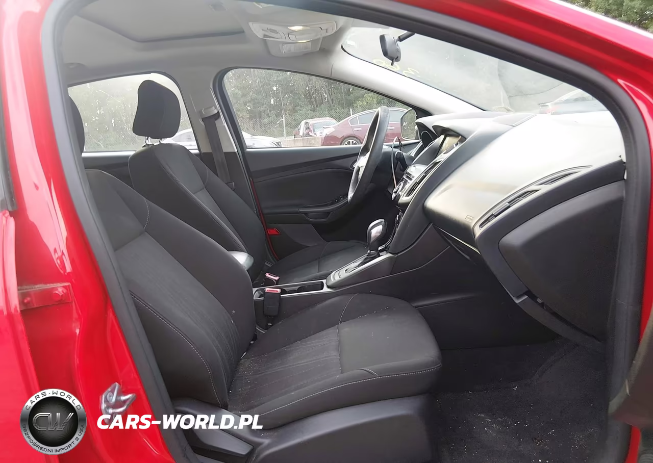 2017 Ford Focus Sel VIN:1FADP3H28HL248842 - 5