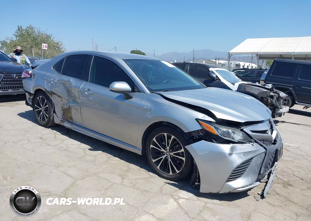 2020 Toyota Camry Se Hybrid