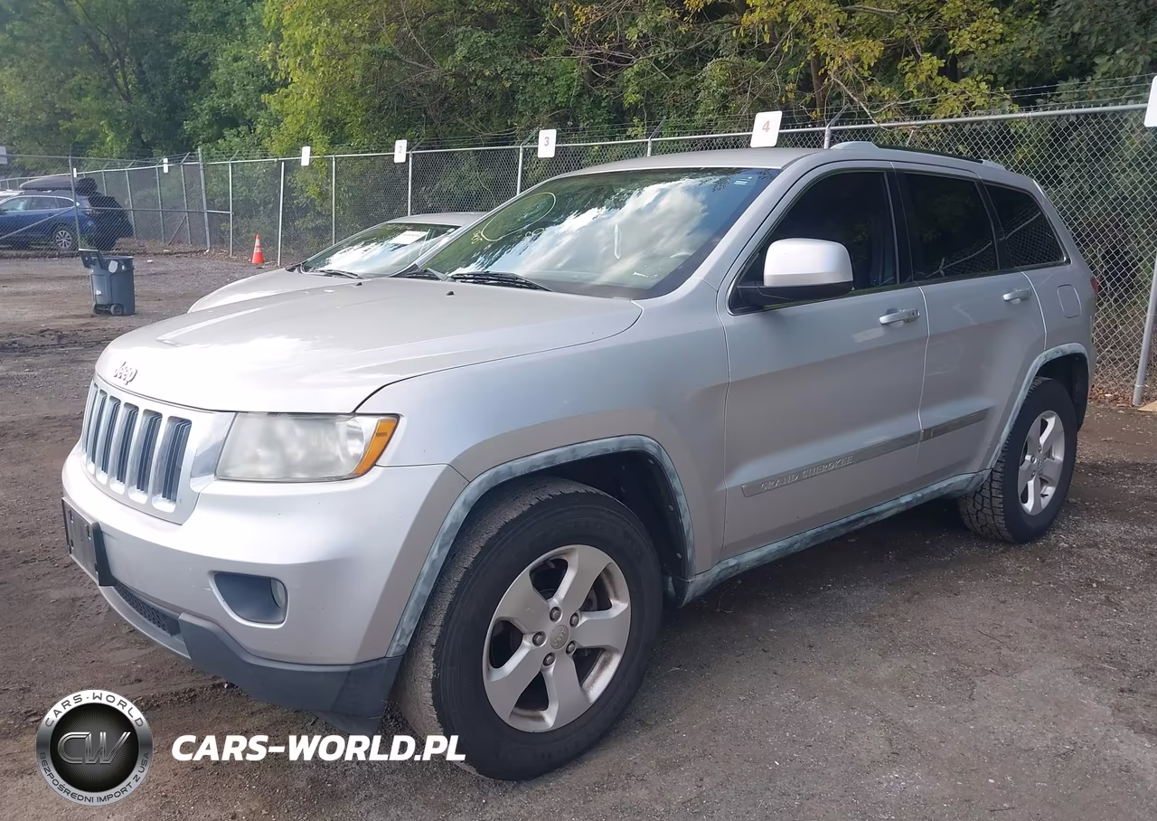 2011 Jeep Grand Cherokee Laredo VIN:1J4RS4GG2BC591682 - 2