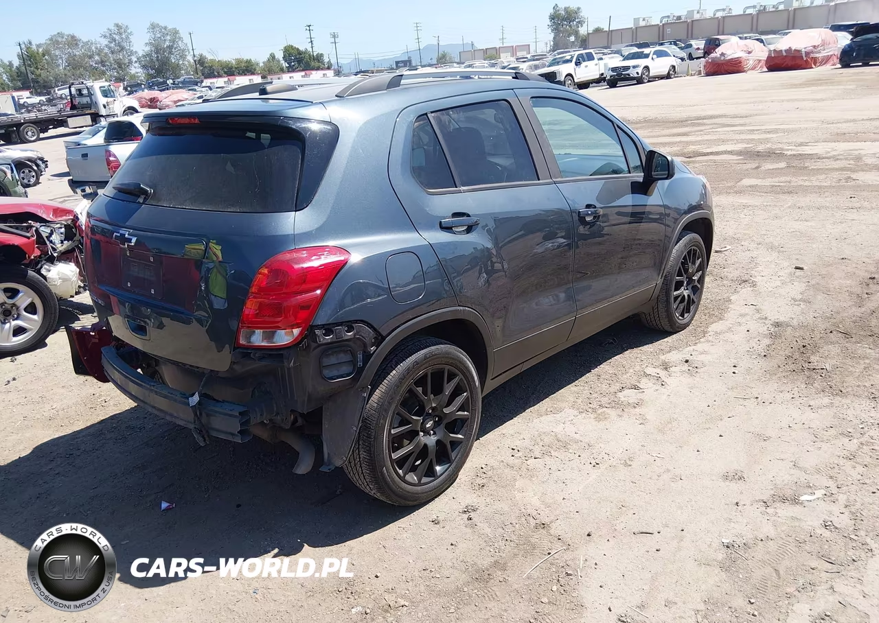 2021 Chevrolet Trax Awd Lt VIN:KL7CJPSM7MB362739 - 4