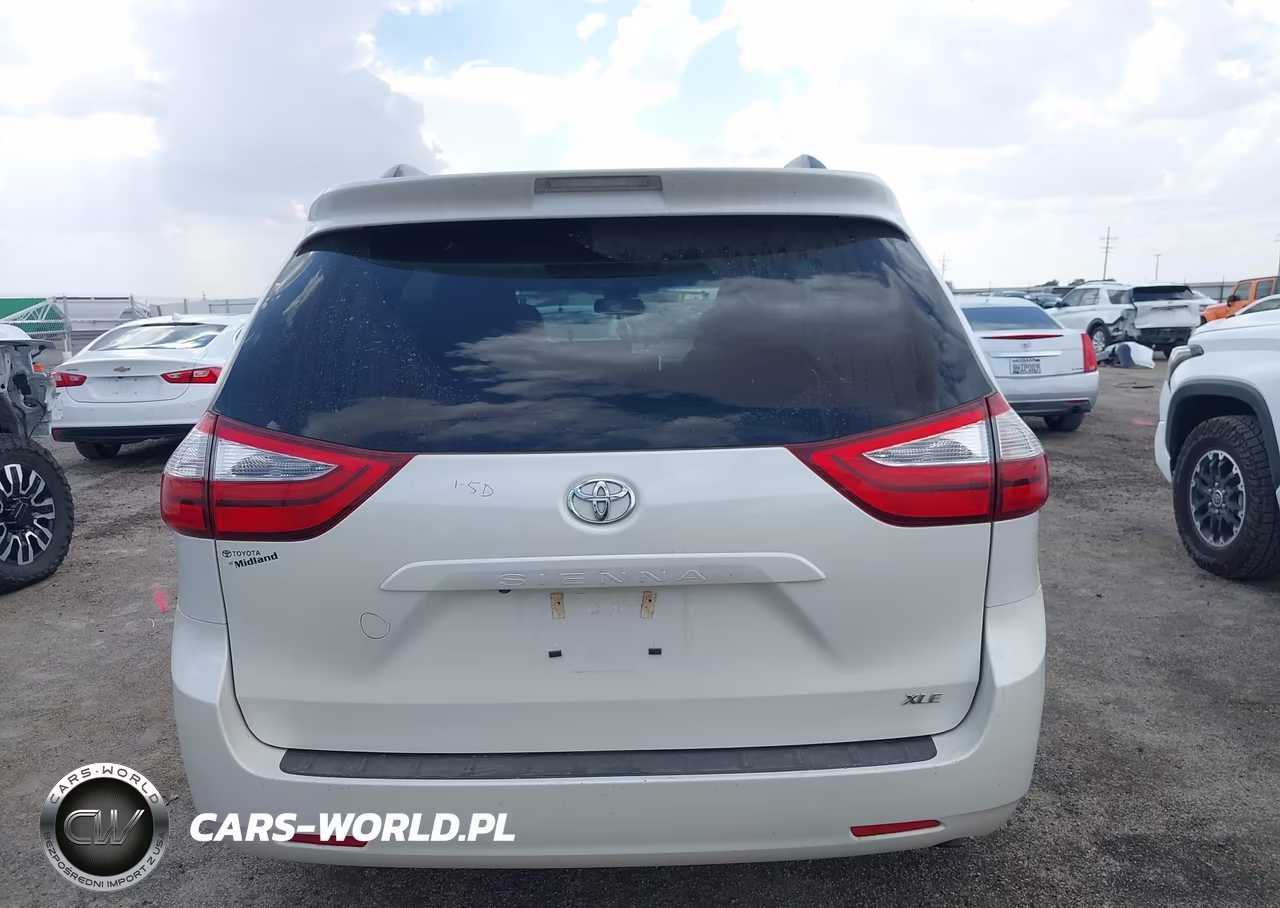 2017 Toyota Sienna Xle 8 Passenger VIN:5TDYZ3DC0HS827746 - 16