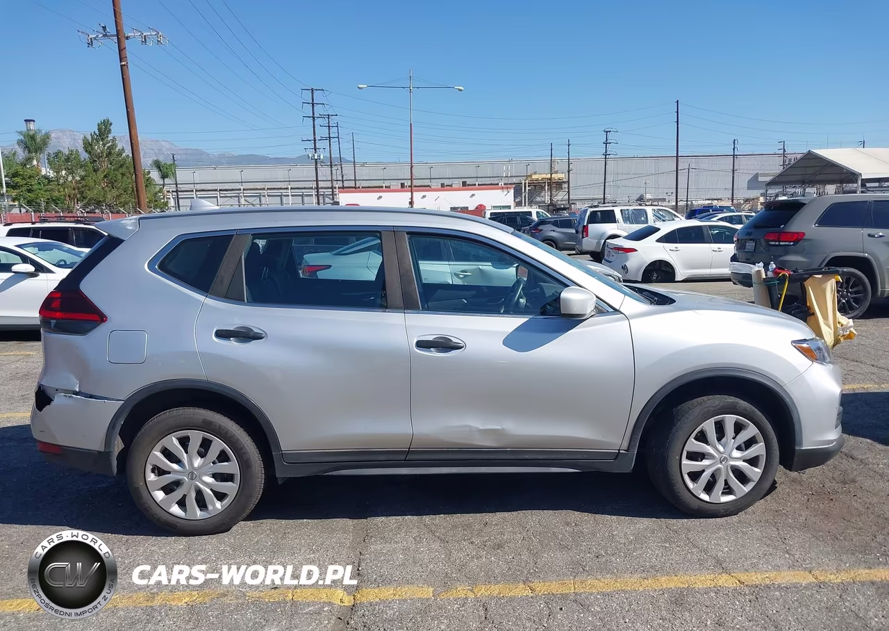 2018 Nissan Rogue S VIN:KNMAT2MV7JP520900 - 13