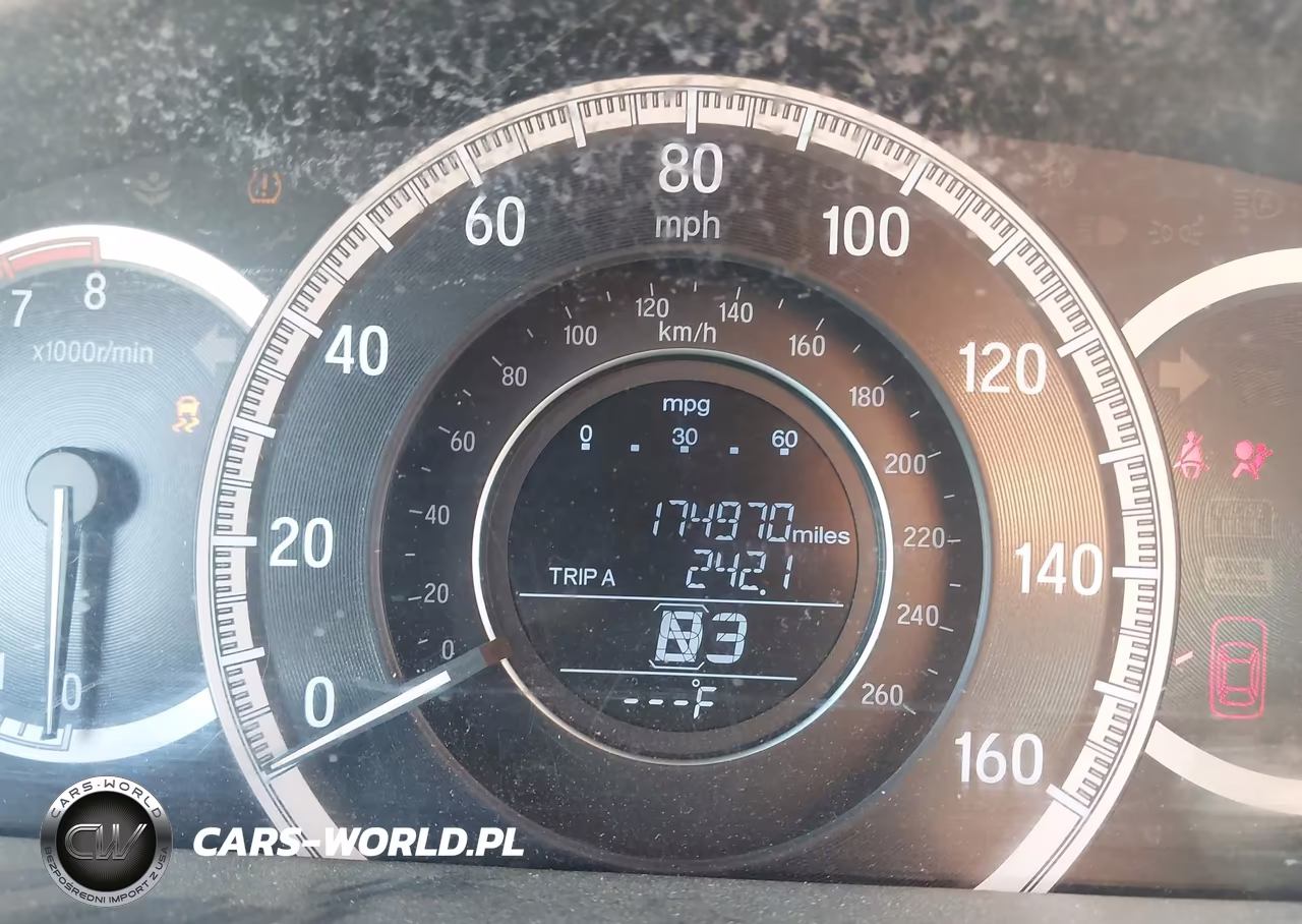 2016 Honda Accord Lx VIN:1HGCR2F33GA085518 - 16