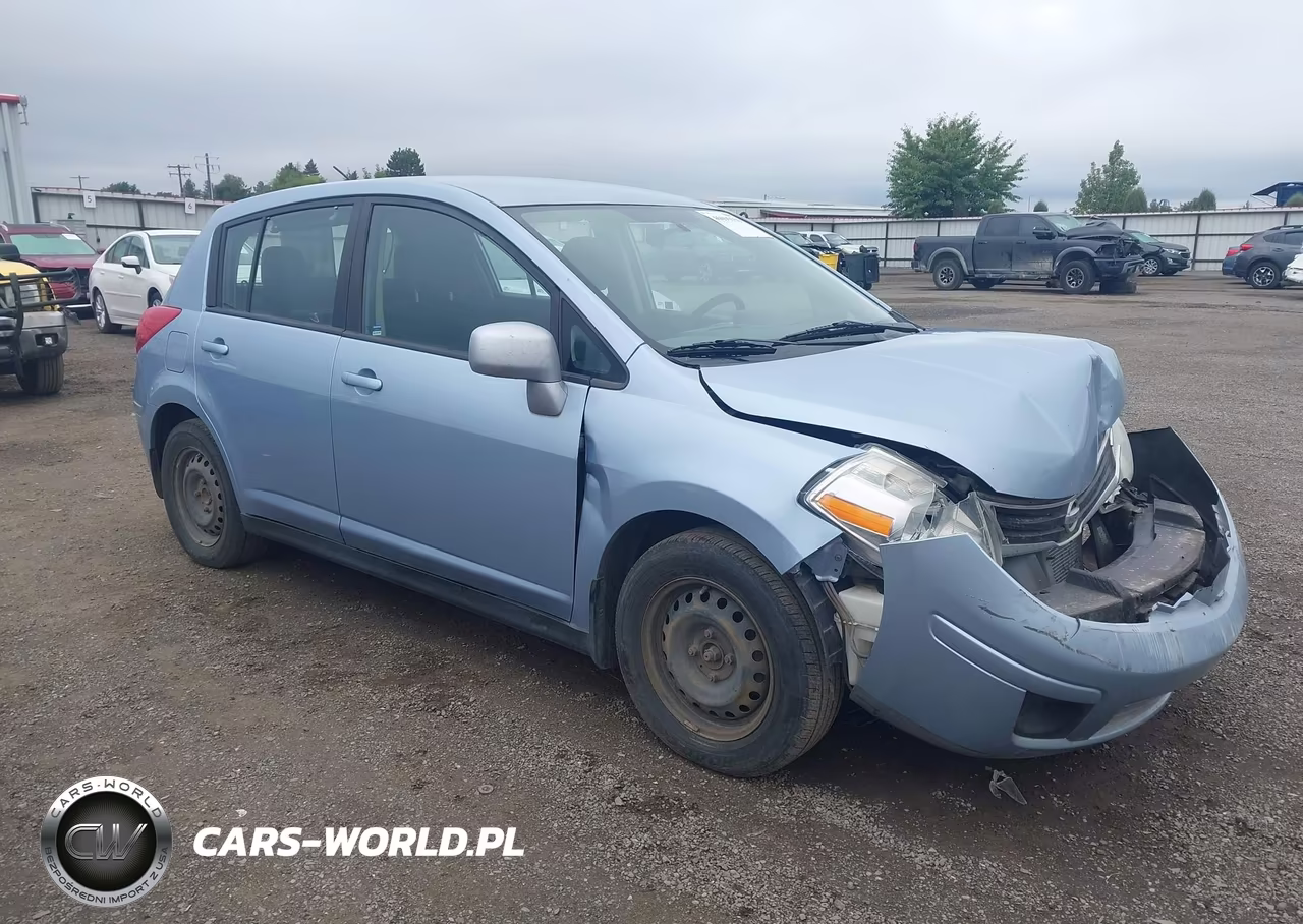 2011 Nissan Versa 1.8S – zdjęcie 1 z 16