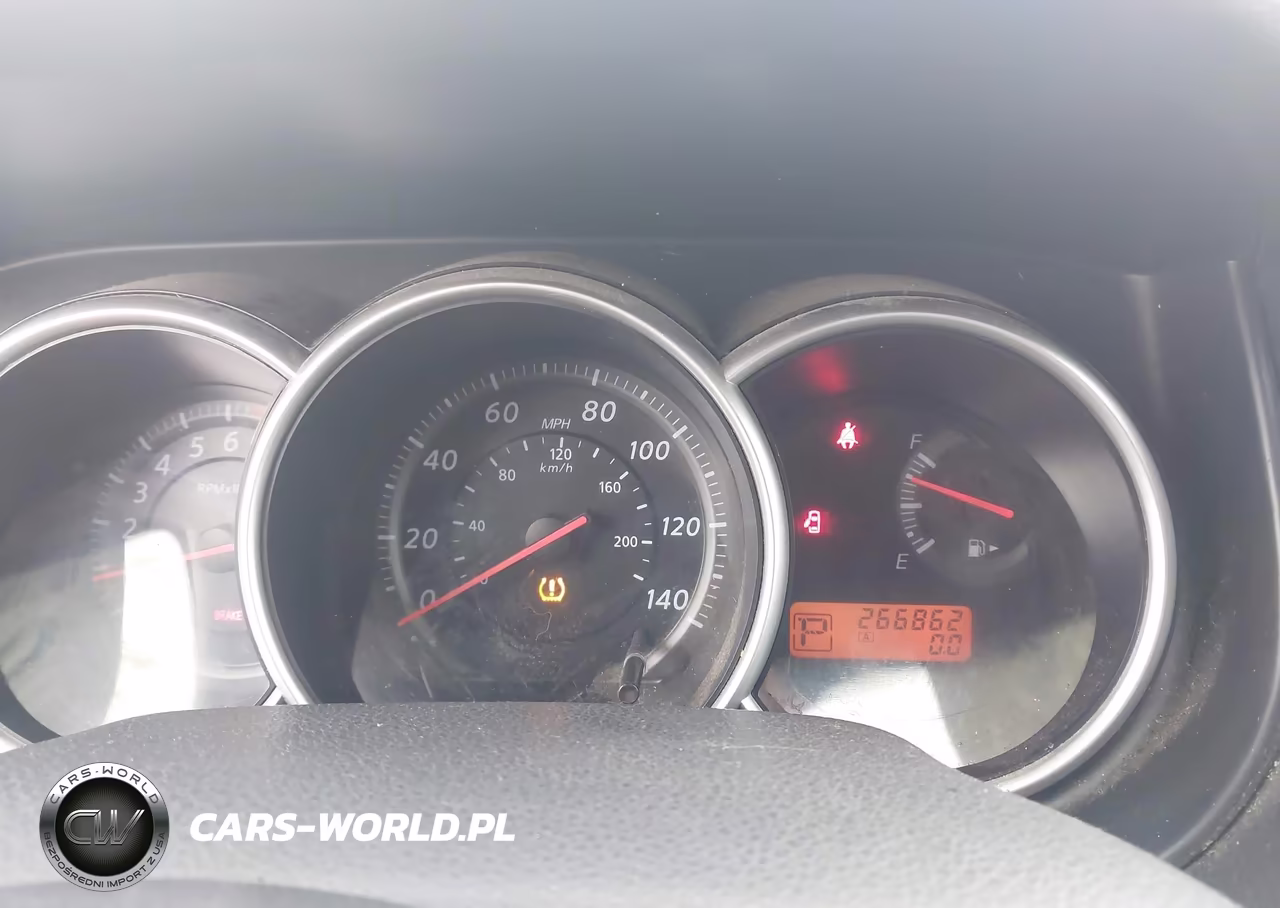 2011 Nissan Versa 1.8S VIN:3N1BC1CP6BL428436 - 7