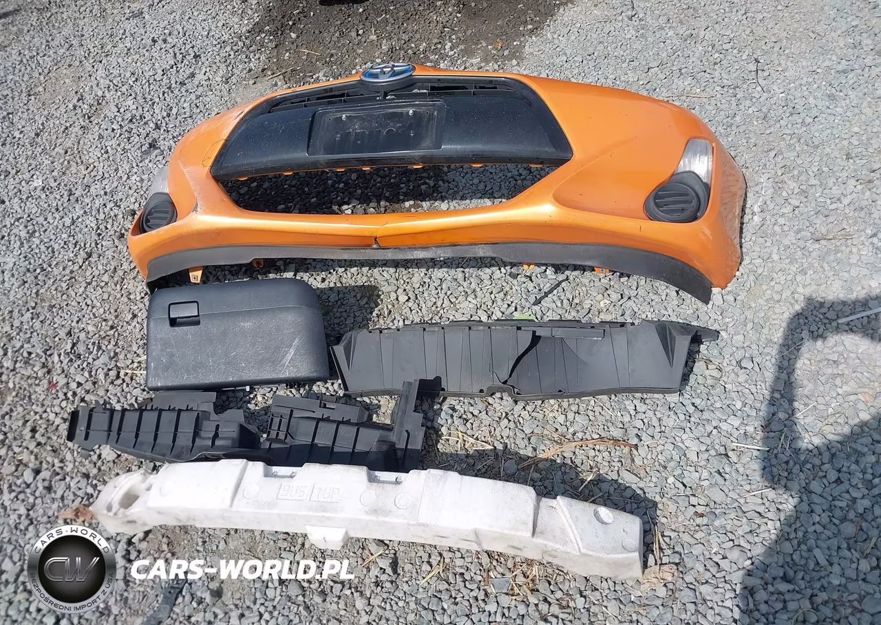 2015 Toyota Prius C Two VIN:JTDKDTB31F1094950 - 12