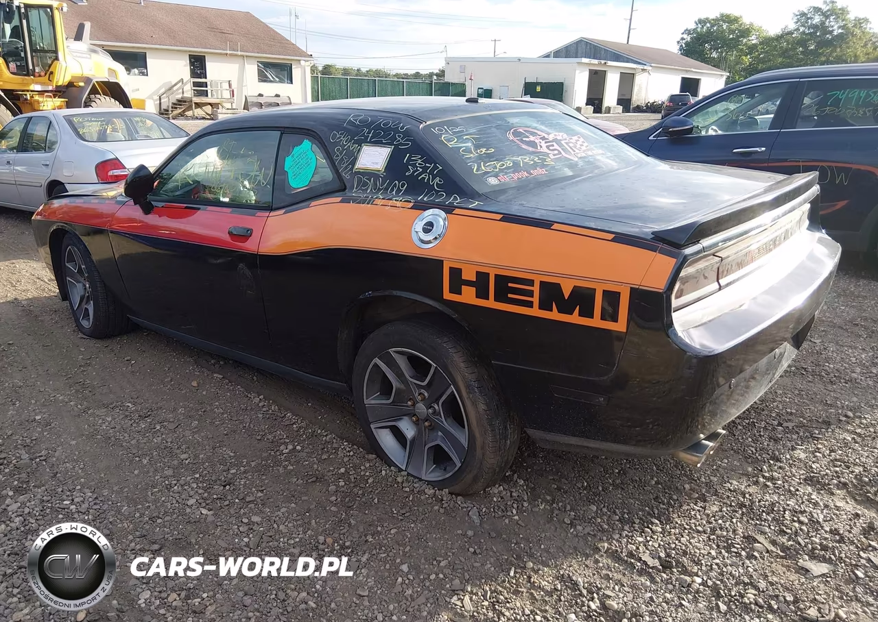2013 Dodge Challenger R-T Classic VIN:2C3CDYBTXDH524222 - 3