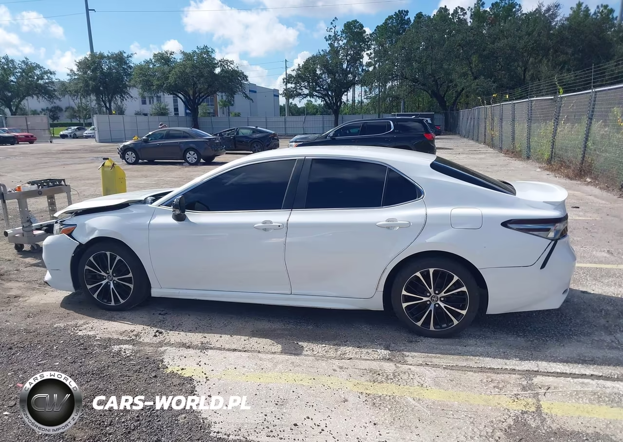 2018 Toyota Camry Se VIN:4T1B11HK7JU571105 - 14