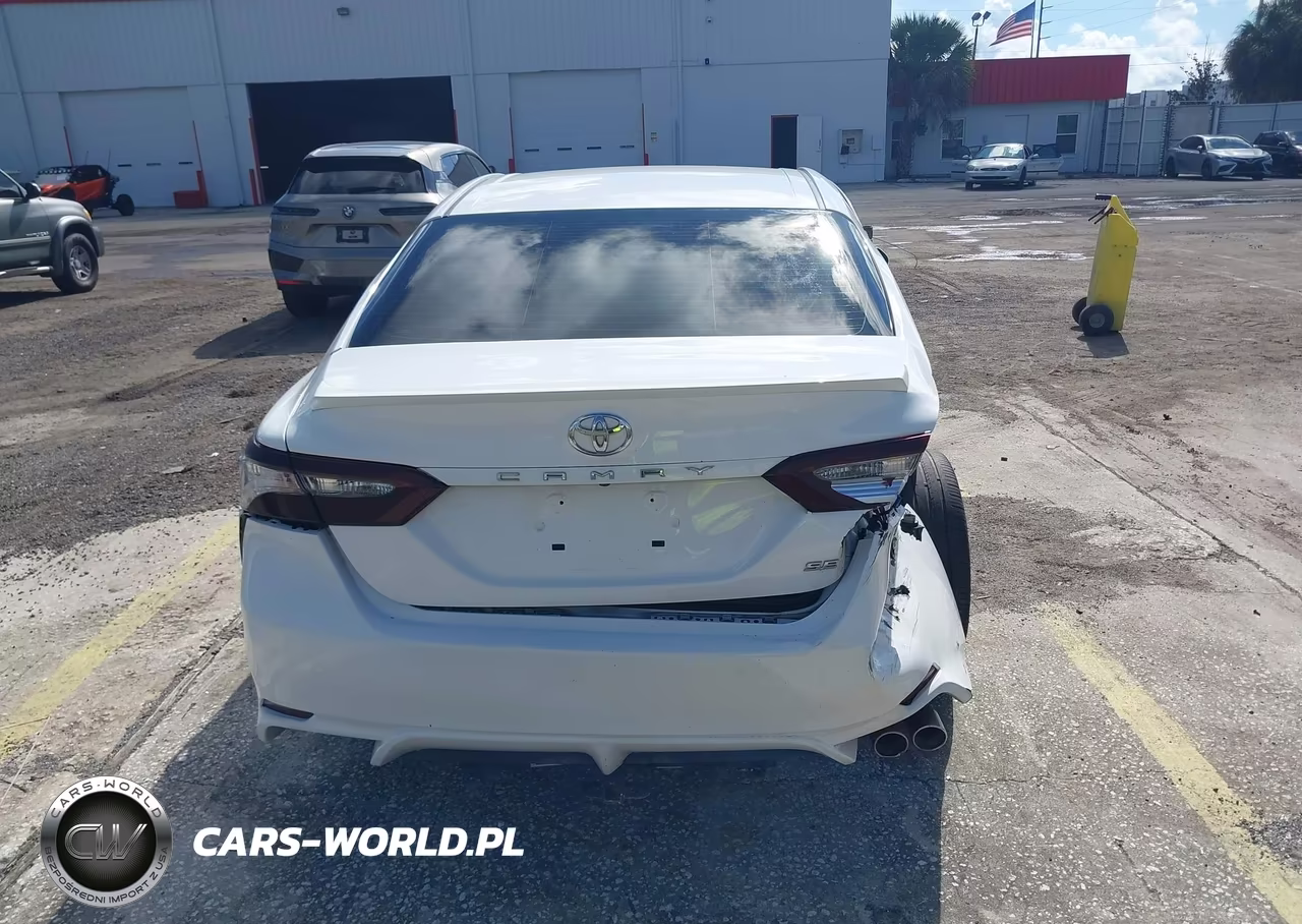 2018 Toyota Camry Se VIN:4T1B11HK7JU571105 - 16