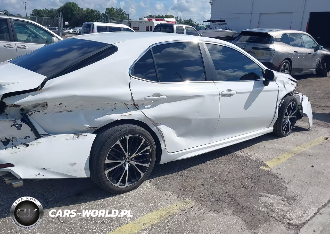2018 Toyota Camry Se VIN:4T1B11HK7JU571105 - 6